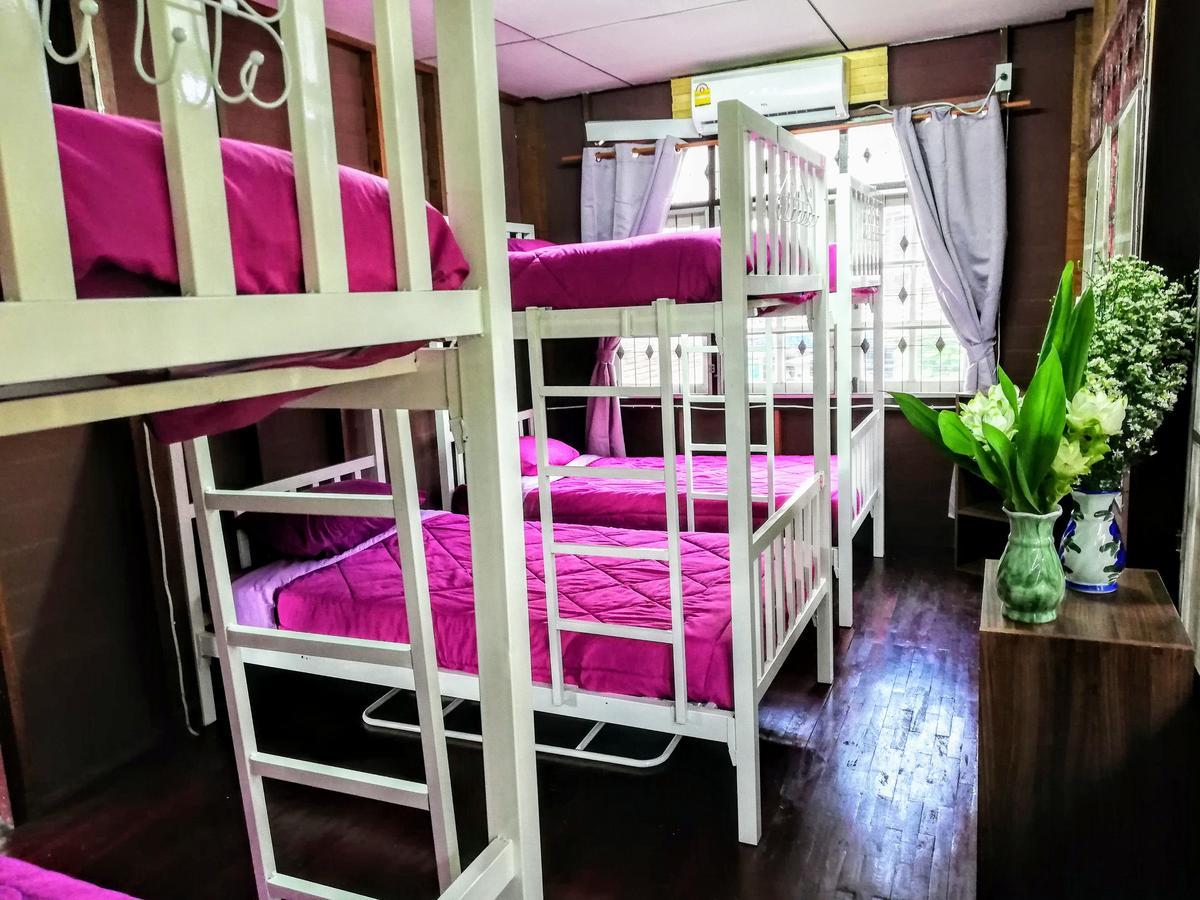 Champion Hostel 2 (Adults Only) Csiangmaj Kültér fotó